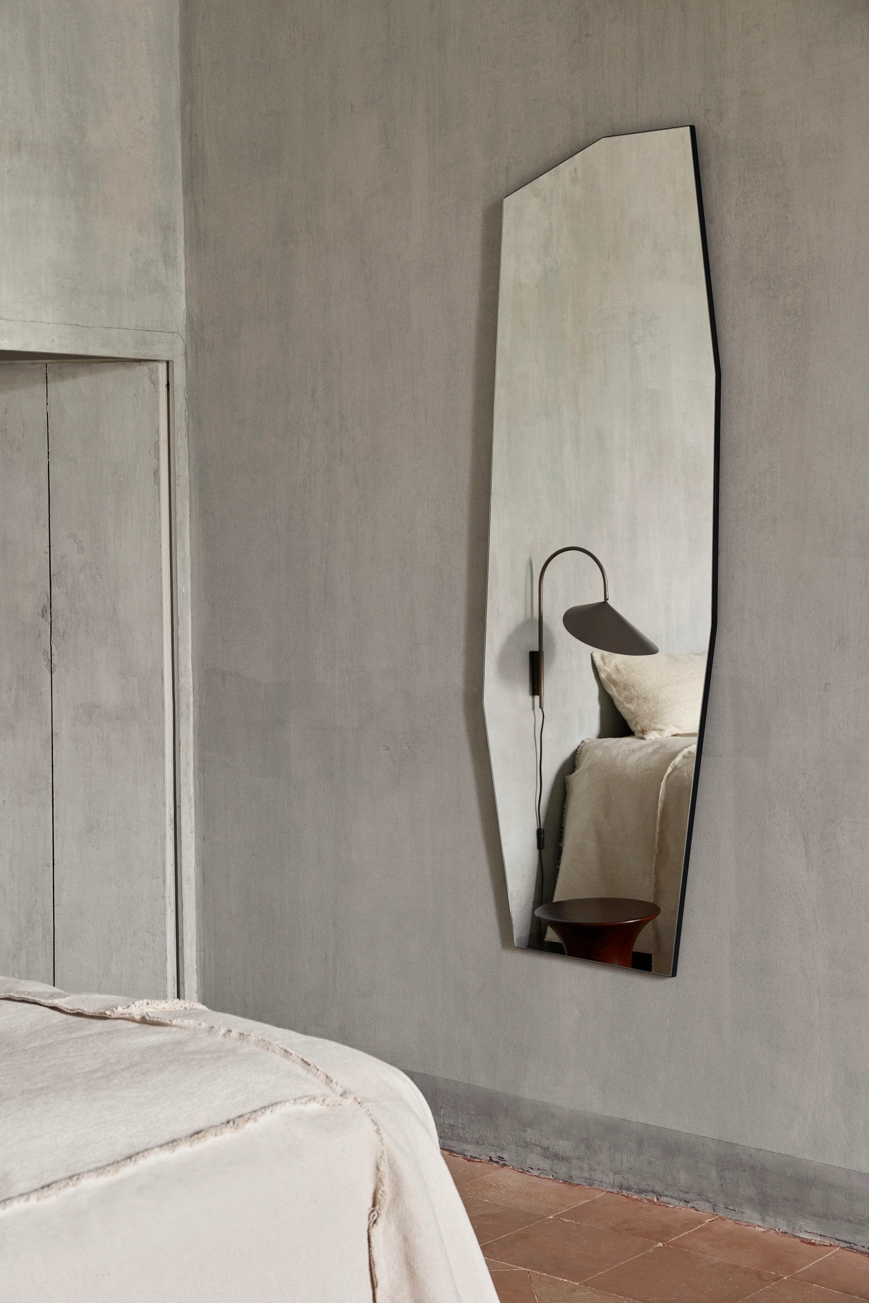 Ferm Living Arum Swivel Wall Lamp - Image 3