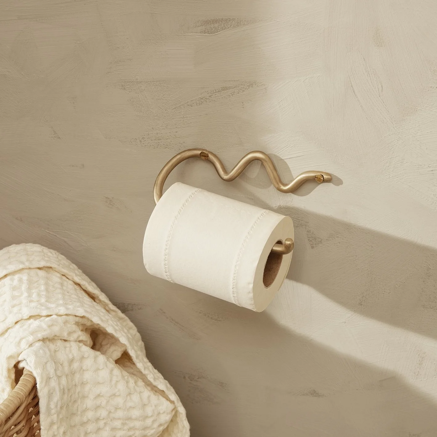 Ferm Living Curvature Toilet Paper Holder - Image 2