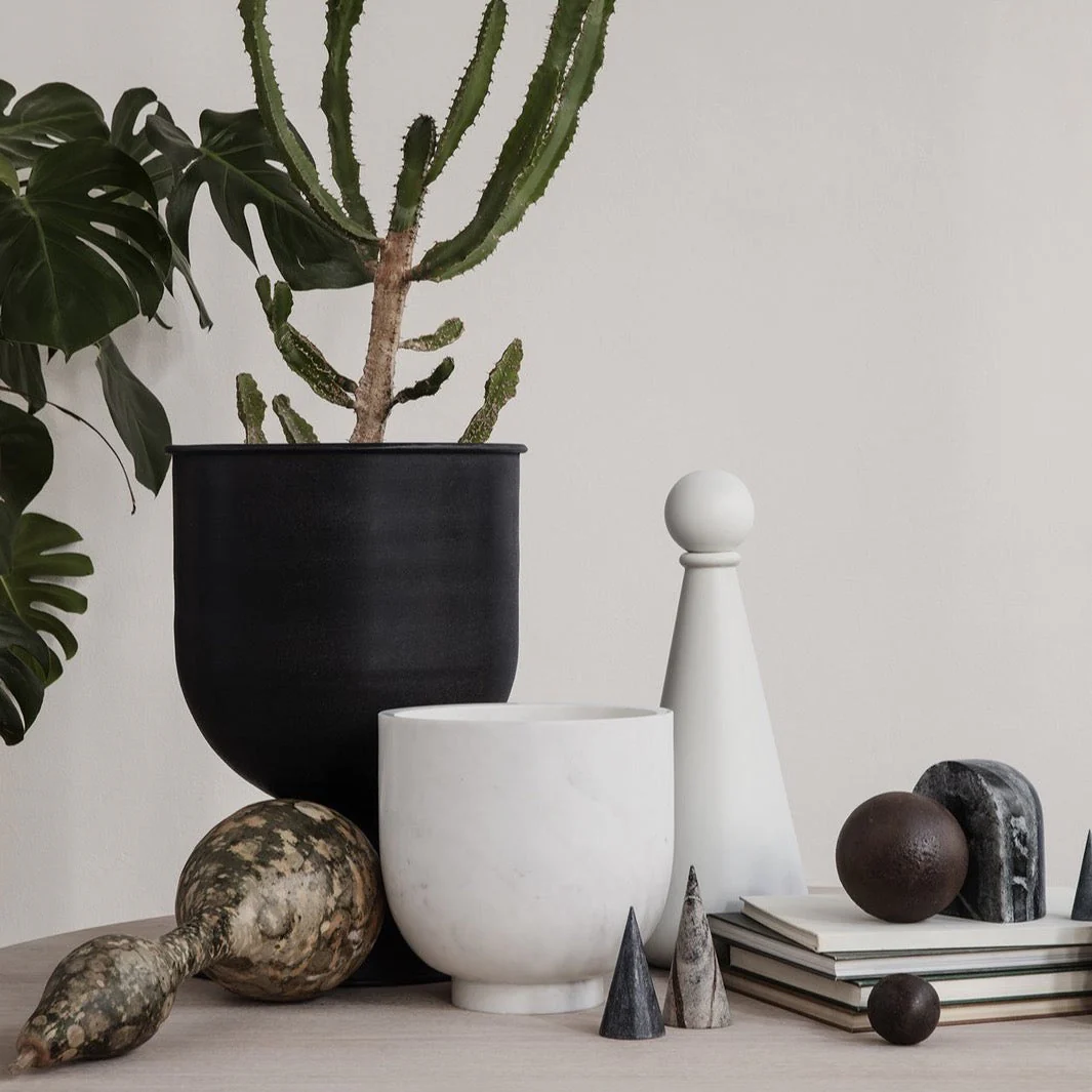Ferm Living Hourglass Pot - Small - Image 4