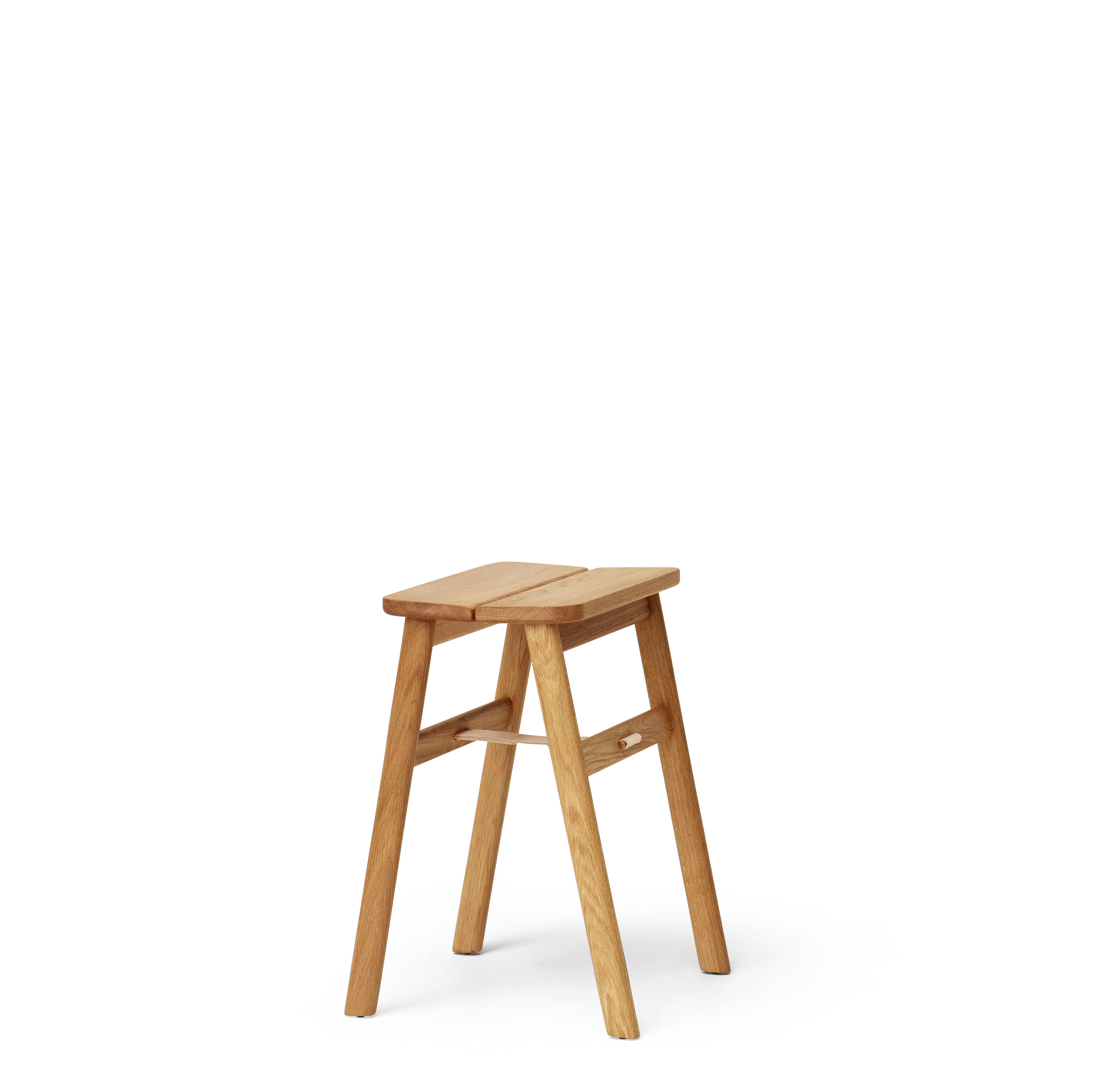 Form & Refine Angle Foldable Stool