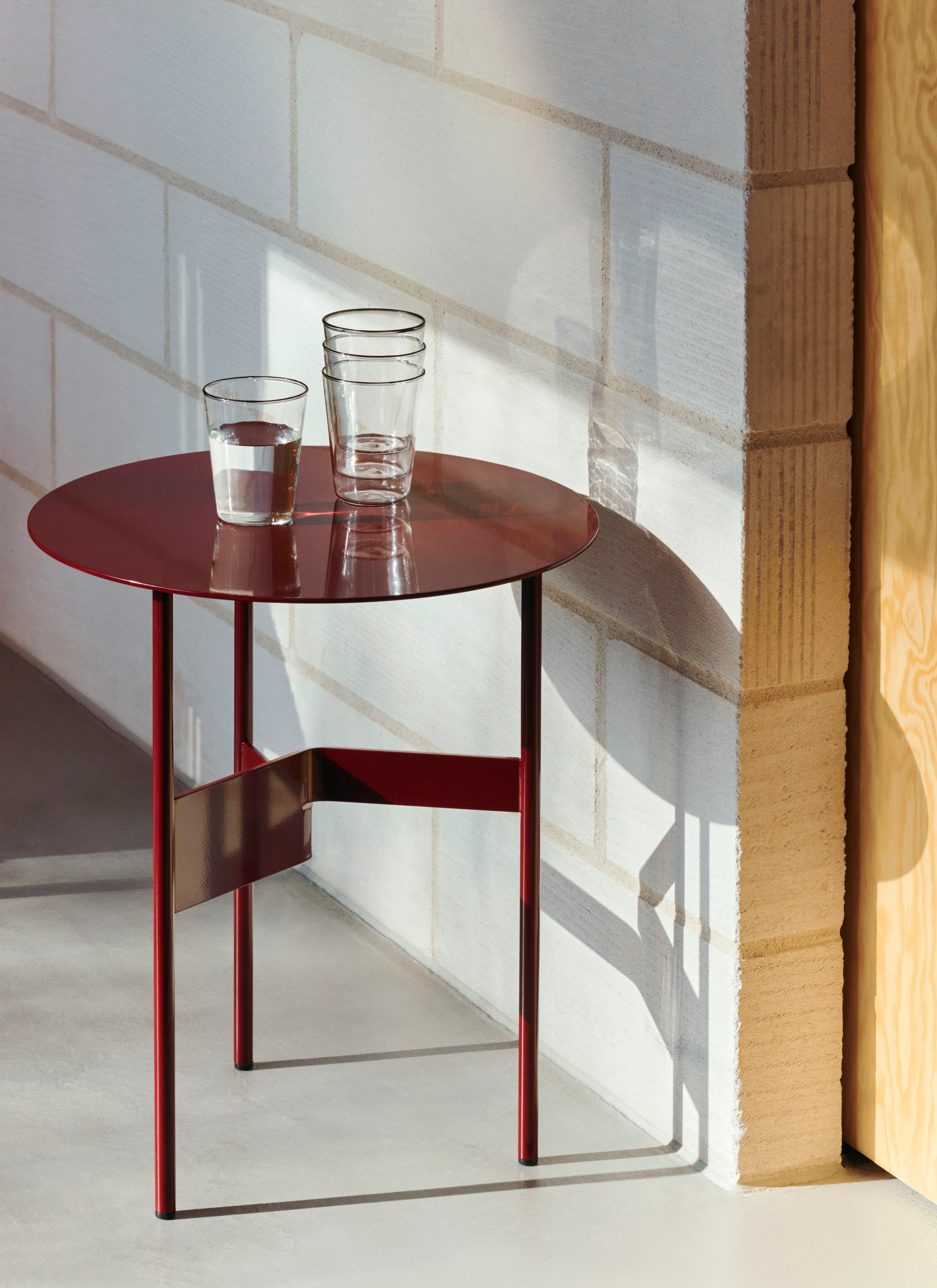 HAY Shim Coffee Table Ø45 x H51 - Image 4