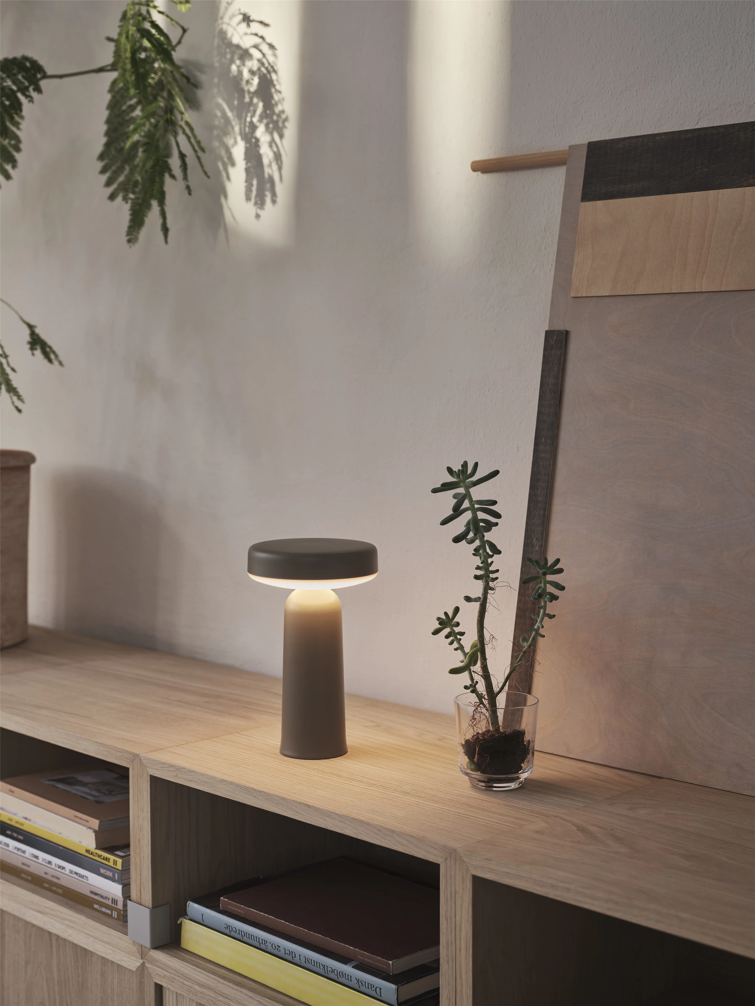 Muuto Ease Portable Lamp - Image 6