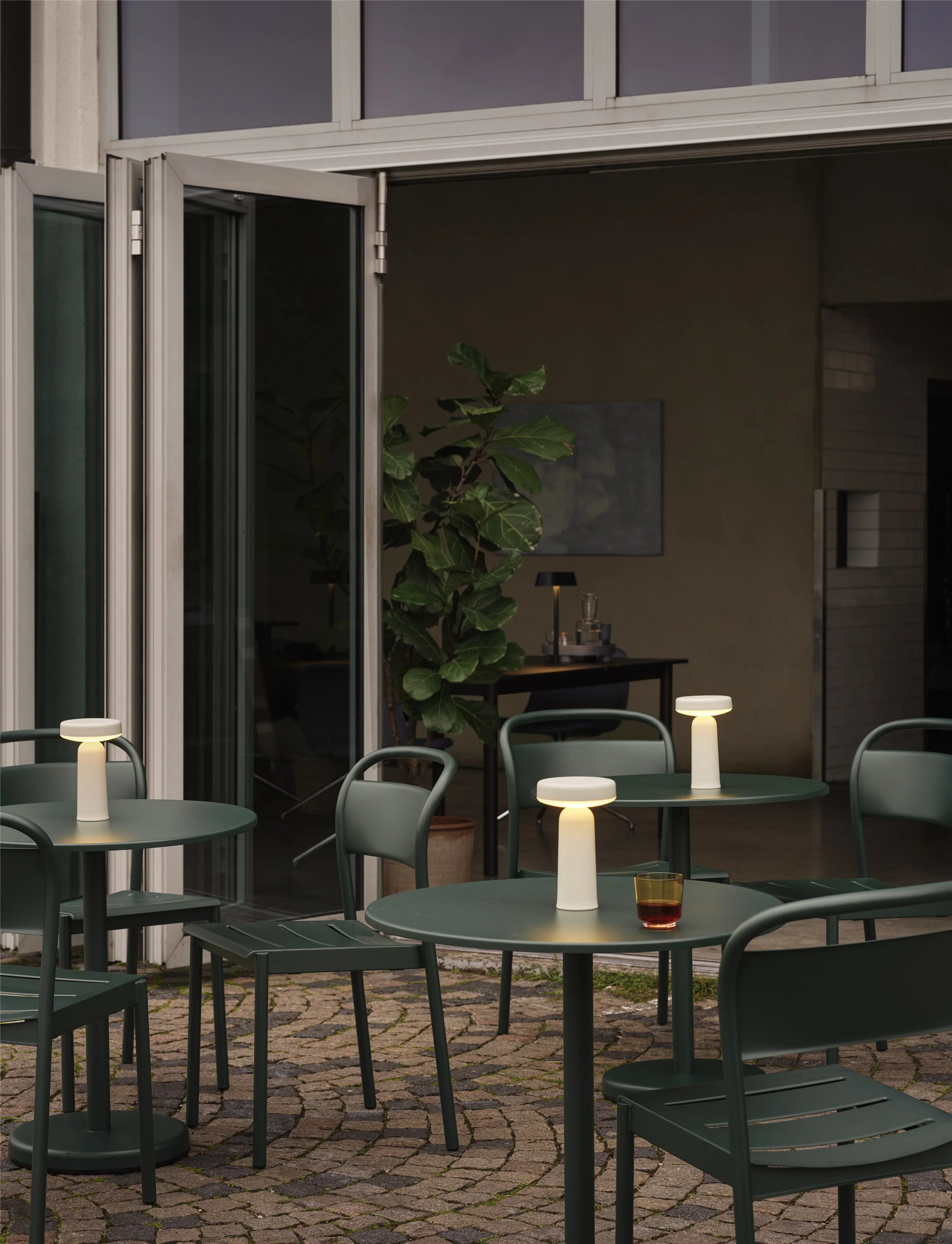 Muuto Ease Portable Lamp - Image 7