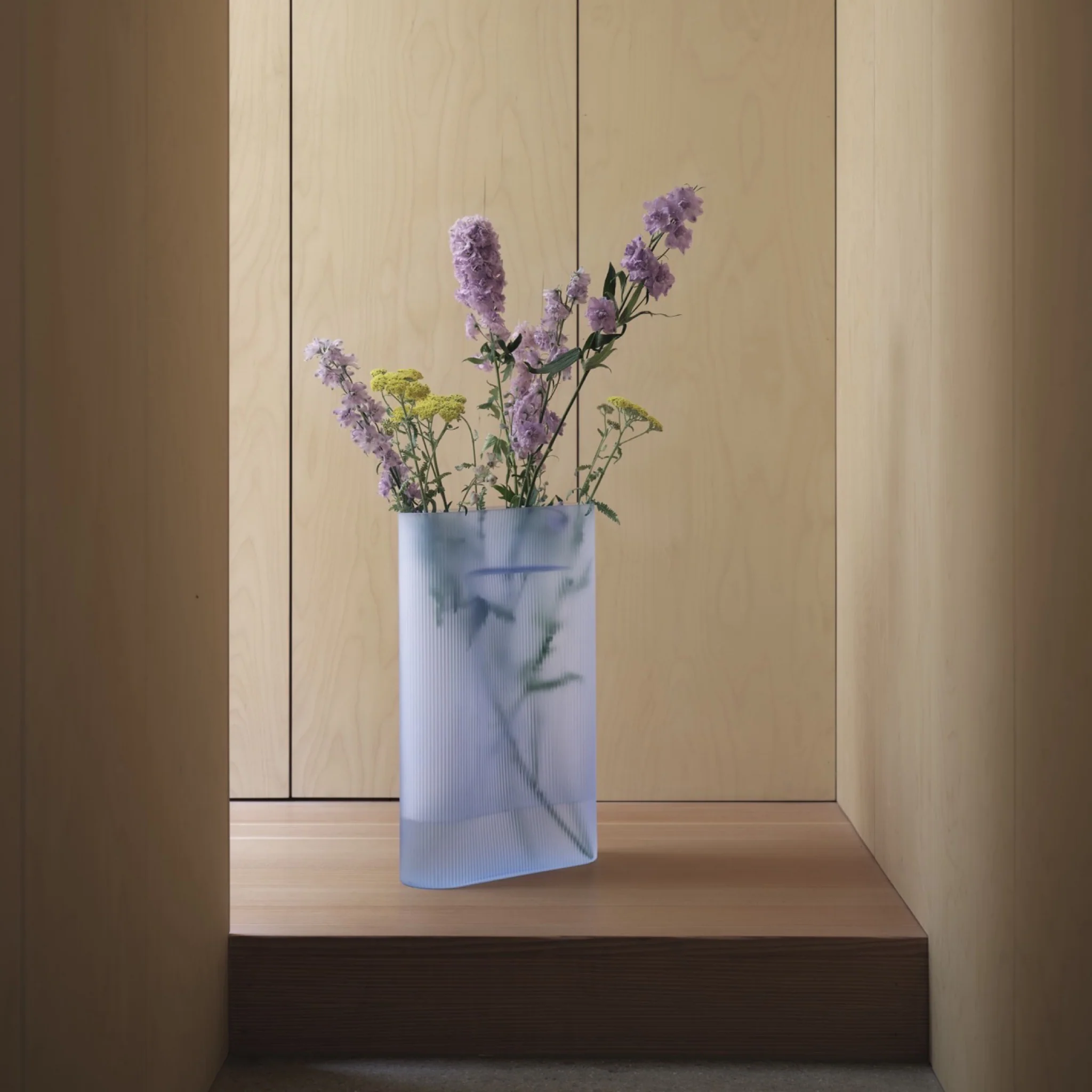 Muuto Ridge Vase Frosted Glass - H35cm - Image 5