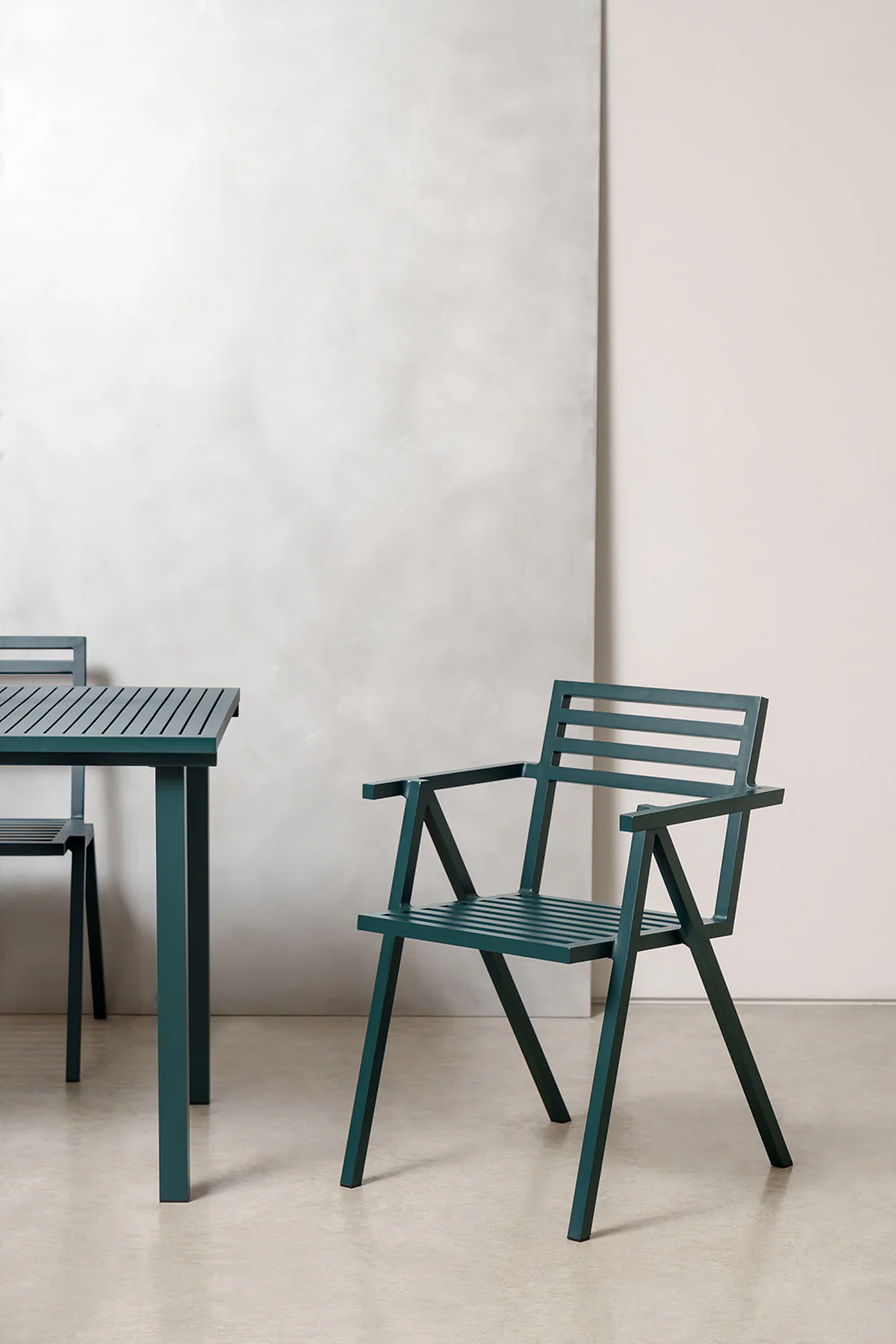 NINE 19 Outdoors Dining Table - Small - Image 6
