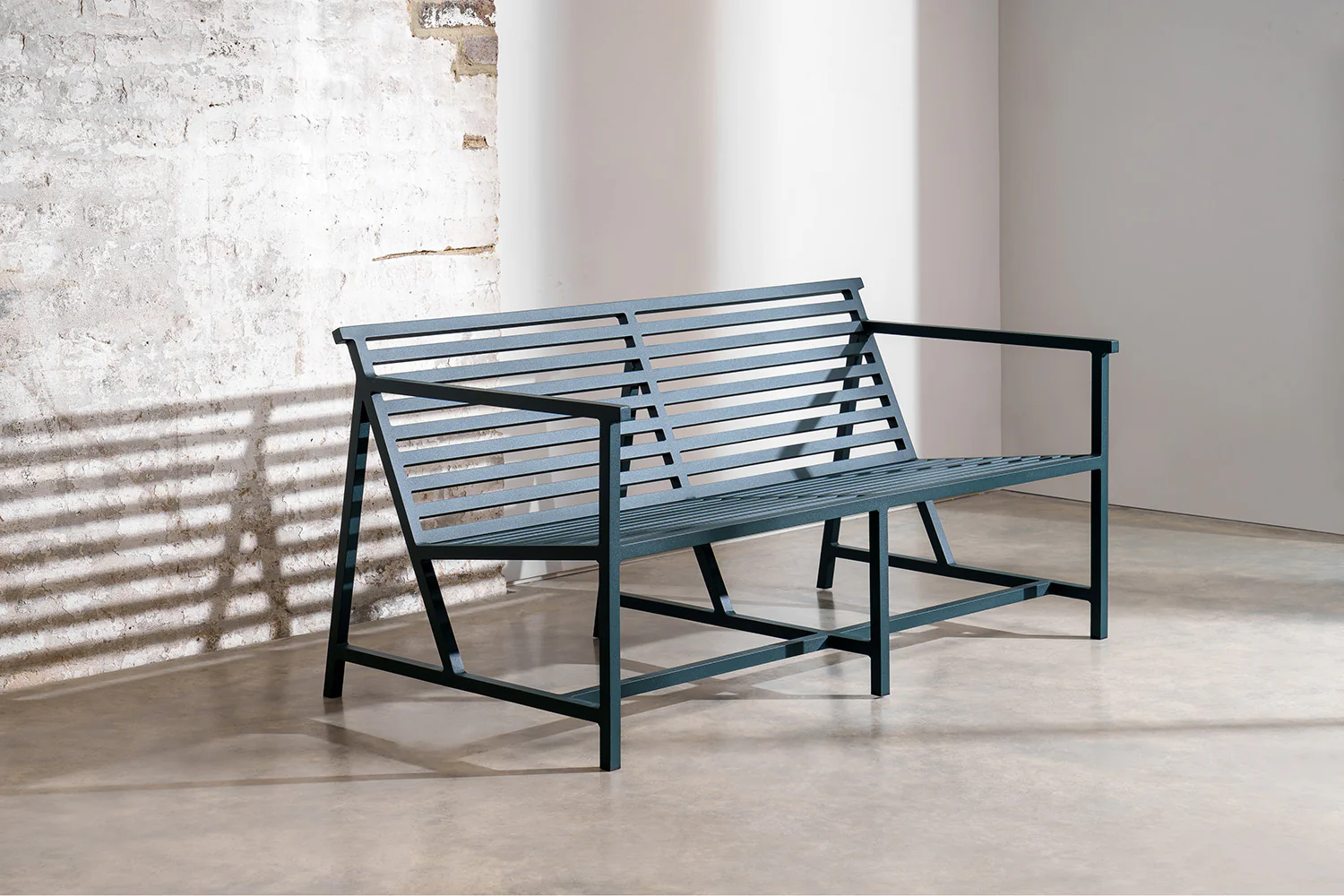 NINE 19 Outdoors Lounge Bench - Image 4