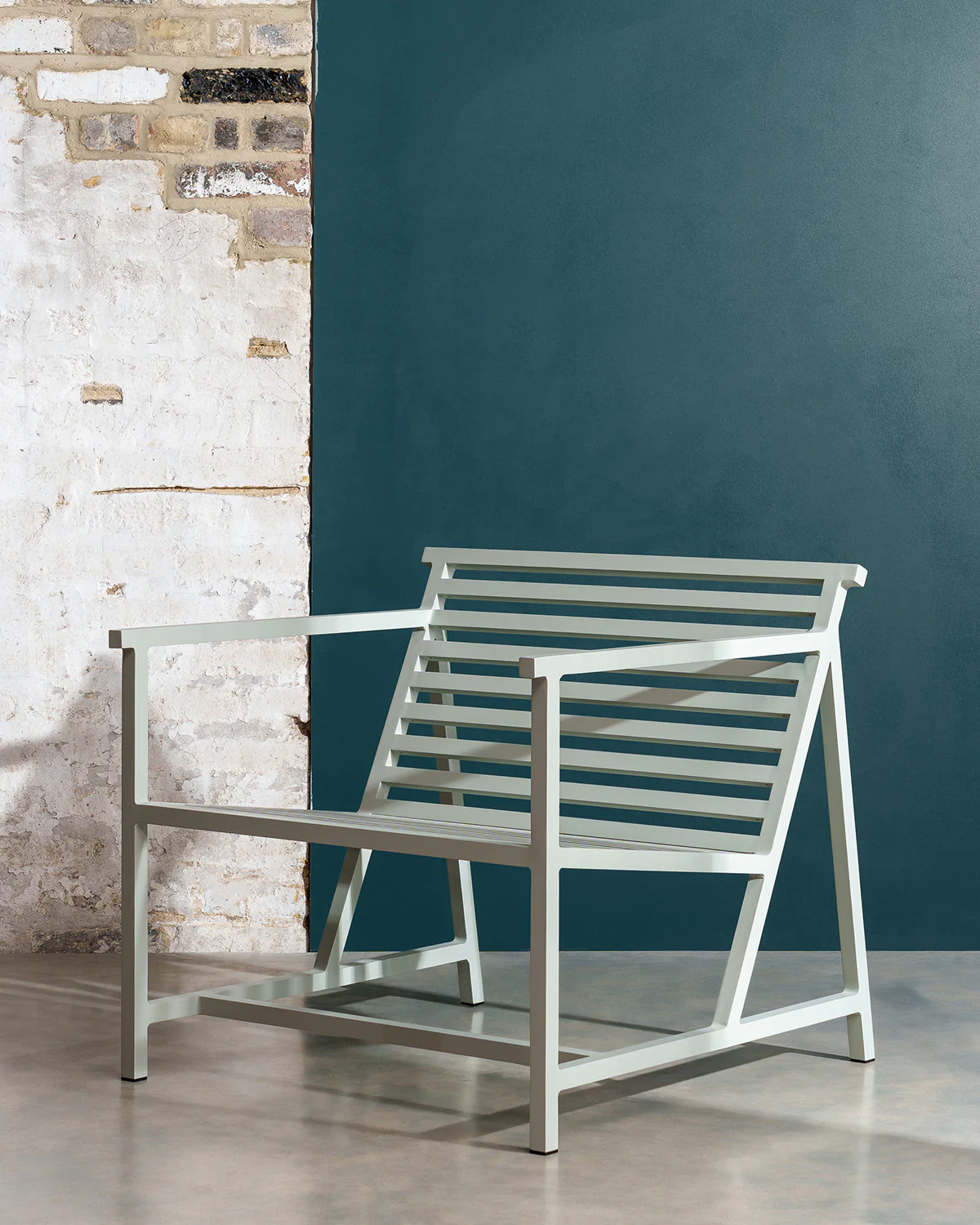 NINE 19 Outdoors Lounge Chair - Image 5